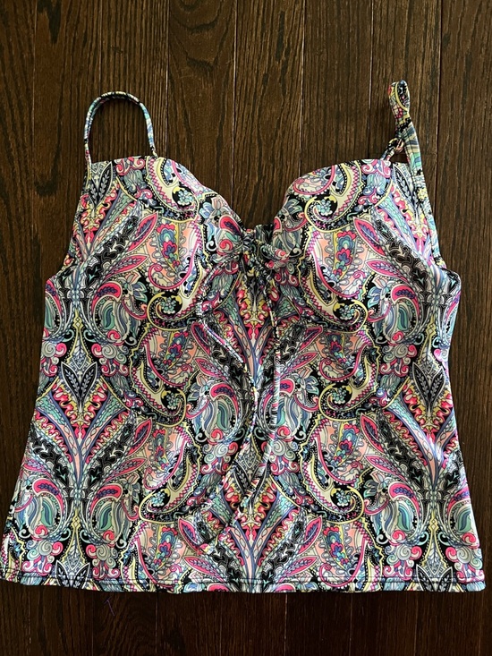 Victoria's Secret Other - Victoria's Secret Paisley One-Piece Swim Top in Pink, Black, Cream & Blue